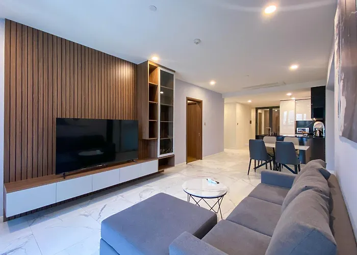 Zeus Living - Scandinavian Condo In Metropole